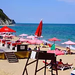 комплекс виста до плажа - Complex Byala Vista Near The アパートホテル 4*