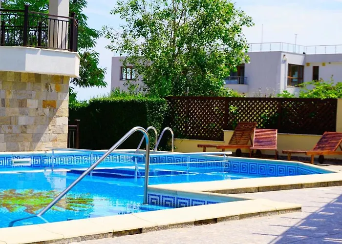 комплекс виста до плажа - Complex Byala Vista Near The Aparthotel