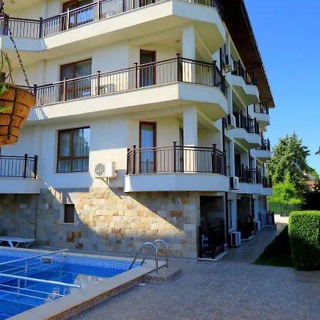 комплекс виста до плажа - Complex Byala Vista Near The Lägenhetshotell Bjala