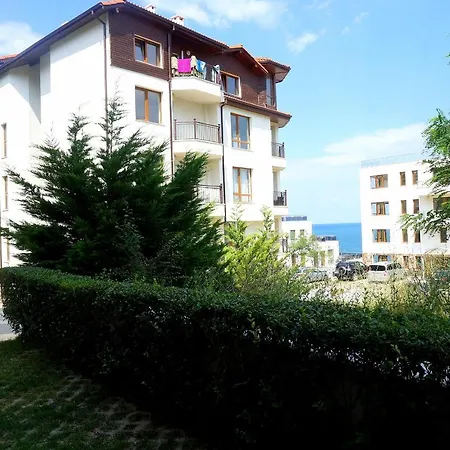 комплекс виста до плажа - Complex Byala Vista Near The Lägenhetshotell Bjala