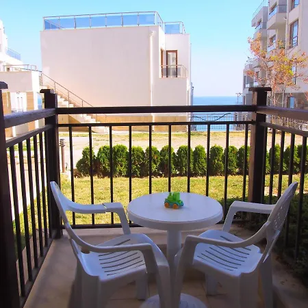 комплекс виста до плажа - Complex Byala Vista Near The Hotel apartamentowy
