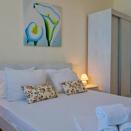 Apart-hotel комплекс виста до плажа - Complex Byala Vista Near The Byala (Varna)