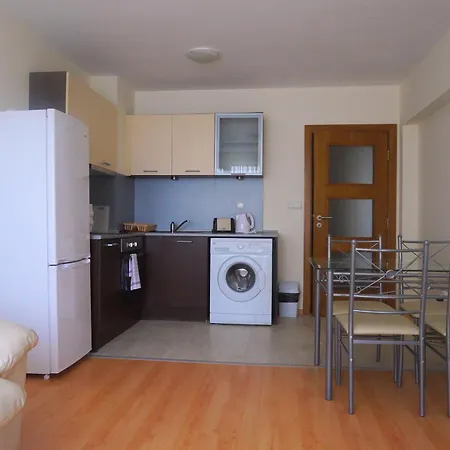 комплекс виста до плажа - Complex Byala Vista Near The Aparthotel